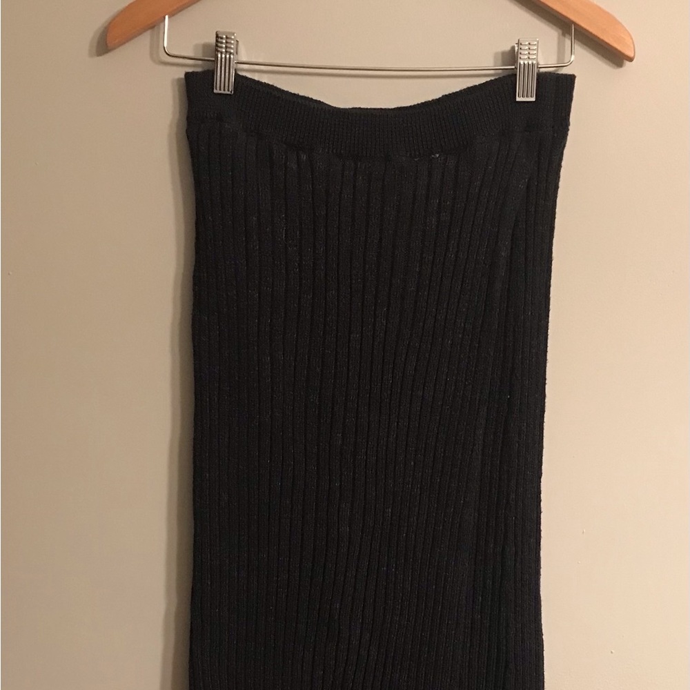 Free People black, thick, skirt with a slit